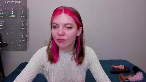 Snapshot of marie_reyess chatting on June 24, 2026, 6:12 am Marie 3 online show from June 24, 2026, 6:12 am