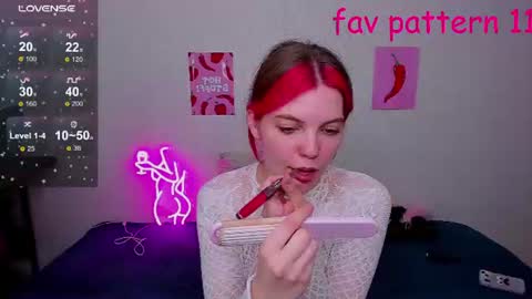 Snapshot of marie_reyess chatting on July 7, 2026, 11:25 am Marie 3 online show from July 7, 2026, 11:25 am