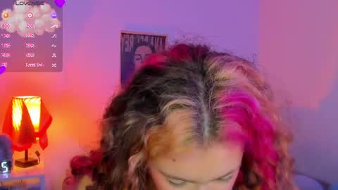 Snapshot of marieetaylor chatting on June 18, 2026, 10:14 pm Mariee online show from June 18, 2026, 10:14 pm