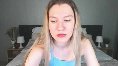 mariel_brown online show from January 5, 2025, 8:22 am