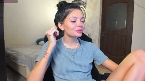 Snapshot of mariella__adams chatting on January 18, 2025, 5:37 pm Maria online show from January 18, 2025, 5:37 pm