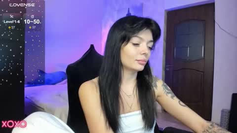Snapshot of mariella__adams chatting on February 25, 2025, 6:20 pm Maria online show from February 25, 2025, 6:20 pm