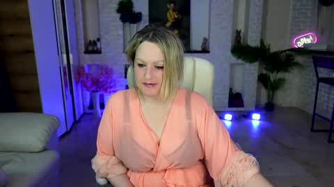 mariemlui online show from April 16, 2026, 3:24 pm