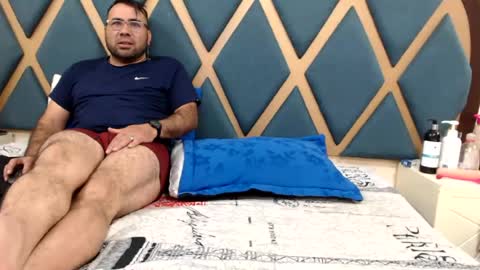 MARIHAM AND MURATH online show from July 14, 2026, 4:13 pm