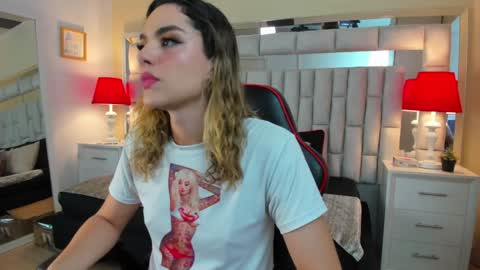 mariiahneedles online show from January 10, 2025, 8:15 pm