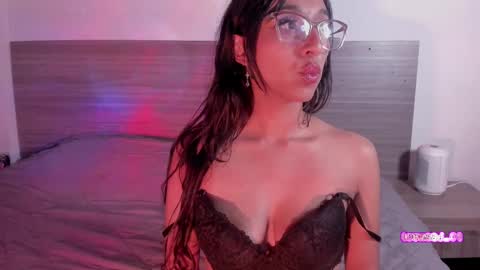 Snapshot of marijaneh chatting on February 9, 2025, 11:47 am Luna Dulk online show from February 9, 2025, 11:47 am