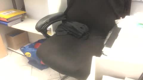 Snapshot of marikapikkola chatting on April 9, 2026, 2:55 pm Mary... online show from April 9, 2026, 2:55 pm