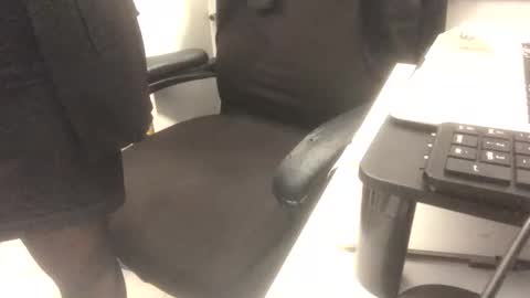 Snapshot of marikapikkola chatting on April 10, 2026, 4:12 pm Mary... online show from April 10, 2026, 4:12 pm