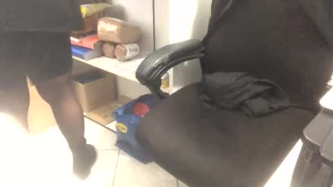 Snapshot of marikapikkola chatting on April 13, 2026, 1:27 pm Mary... online show from April 13, 2026, 1:27 pm