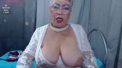 Marilin carolina online show from September 13, 2025, 3:28 am