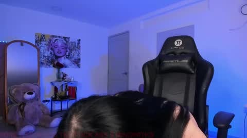 Snapshot of marily_daniela_ chatting on April 27, 2026, 11:03 pm Marily Daniela online show from April 27, 2026, 11:03 pm
