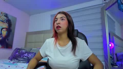 Snapshot of marilyn_luna_ chatting on May 30, 2026, 2:08 am MARILYN online show from May 30, 2026, 2:08 am