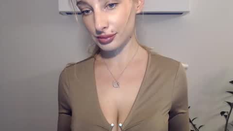 Snapshot of marilyndevilish chatting on December 13, 2024, 3:43 pm MarilynDevilish online show from December 13, 2024, 3:43 pm