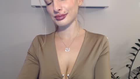 Snapshot of marilyndevilish chatting on December 13, 2024, 7:32 pm MarilynDevilish online show from December 13, 2024, 7:32 pm