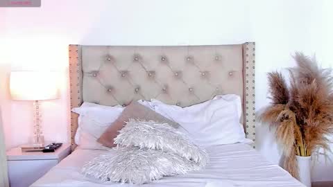 marilynrossy online show from October 8, 2025, 4:10 am