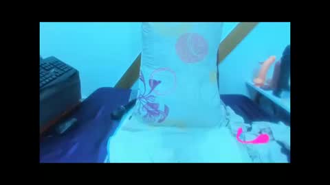 marilynwett online show from October 18, 2025, 1:08 am