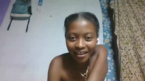 Snapshot of marinagold69 chatting on May 18, 2026, 9:09 pm marinagold69 online show from May 18, 2026, 9:09 pm