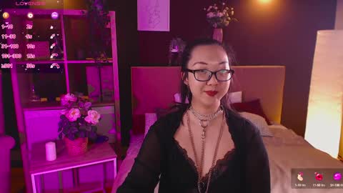 Snapshot of marine_vact chatting on February 8, 2025, 5:29 pm Marine online show from February 8, 2025, 5:29 pm