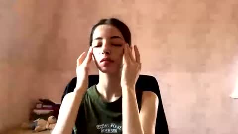Anny online show from July 14, 2026, 7:13 am