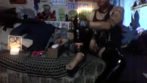 Snapshot of mario_1974 chatting on March 23, 2026, 12:03 am Ray online show from March 23, 2026, 12:03 am