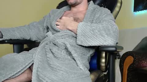 Snapshot of marioslim chatting on January 25, 2025, 8:42 am marioslim online show from January 25, 2025, 8:42 am