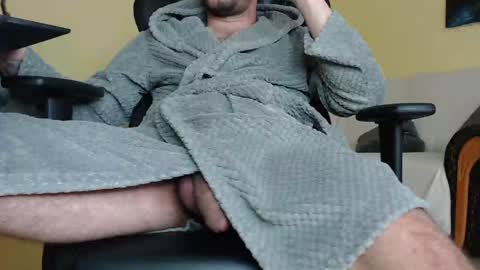 Snapshot of marioslim chatting on February 4, 2025, 11:16 am marioslim online show from February 4, 2025, 11:16 am