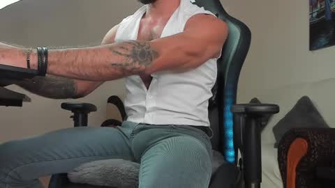 Snapshot of marioslim chatting on September 25, 2025, 9:13 am marioslim online show from September 25, 2025, 9:13 am