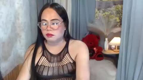 LEAH online show from March 30, 2026, 2:56 am