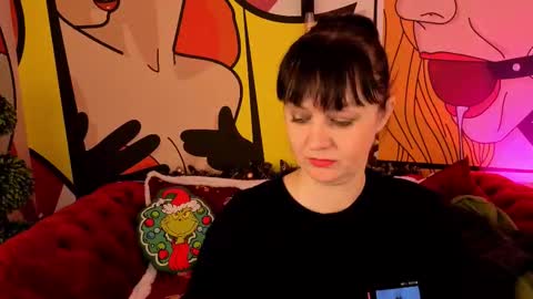 Snapshot of maristormm chatting on December 17, 2025, 2:34 pm Lika online show from December 17, 2025, 2:34 pm