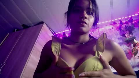 Maritza Ferrer -Samara Beltran online show from March 8, 2026, 4:49 am