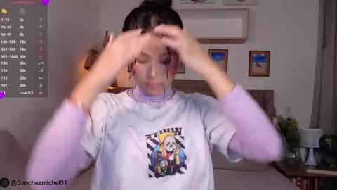 Snapshot of marivimichel03 chatting on February 23, 2026, 10:01 am online show from February 23, 2026, 10:01 am