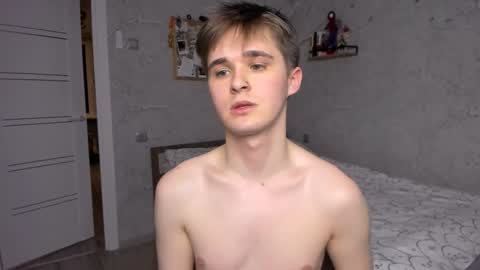 Snapshot of mark_bearcub chatting on December 25, 2024, 10:16 pm Mark online show from December 25, 2024, 10:16 pm