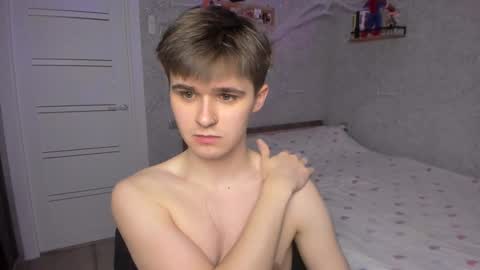 Snapshot of mark_bearcub chatting on January 7, 2025, 7:28 pm Mark online show from January 7, 2025, 7:28 pm