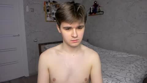 Snapshot of mark_bearcub chatting on February 15, 2025, 5:51 am Mark online show from February 15, 2025, 5:51 am