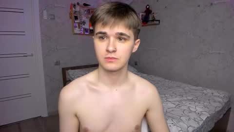 Snapshot of mark_bearcub chatting on February 19, 2025, 7:38 pm Mark online show from February 19, 2025, 7:38 pm
