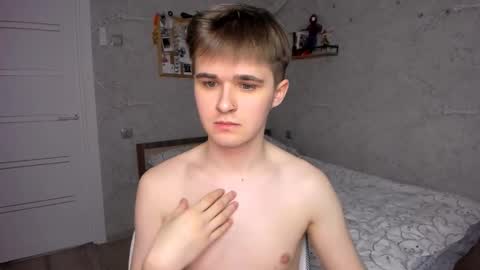 Snapshot of mark_bearcub chatting on February 20, 2025, 3:19 pm Mark online show from February 20, 2025, 3:19 pm