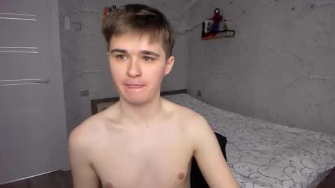Snapshot of mark_bearcub chatting on February 23, 2025, 7:00 am Mark online show from February 23, 2025, 7:00 am