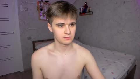 Snapshot of mark_bearcub chatting on February 27, 2025, 10:53 pm Mark online show from February 27, 2025, 10:53 pm