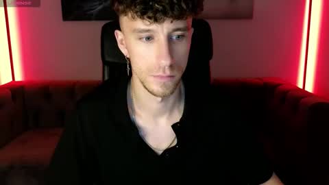 mark_caron online show from November 9, 2025, 3:43 pm