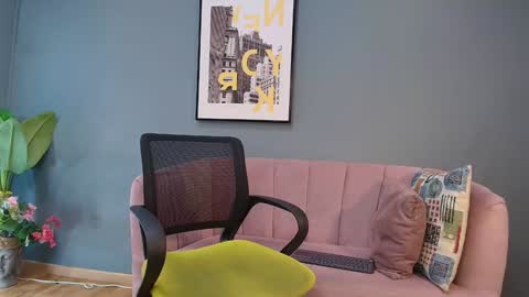 mark_evans1_ online show from December 21, 2024, 5:51 pm