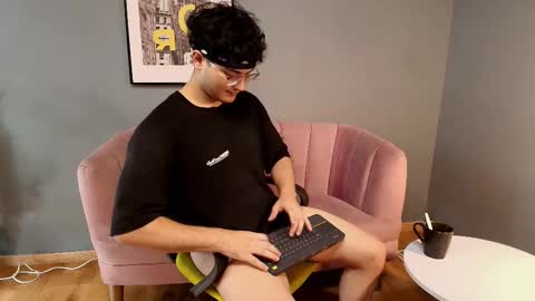 mark_evans1_ online show from February 22, 2025, 7:58 pm