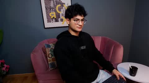 mark_evans1_ online show from March 12, 2025, 7:38 pm