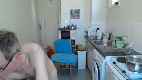 Snapshot of mark_islington chatting on May 25, 2026, 9:59 am mark_islington online show from May 25, 2026, 9:59 am