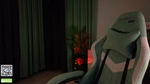 Mark online show from November 17, 2025, 3:07 pm