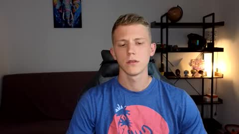 mark_shturman online show from September 22, 2025, 5:26 pm