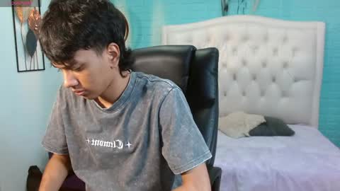 markbowie online show from April 5, 2026, 5:21 pm