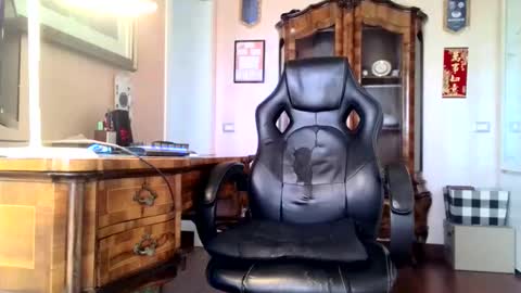 Snapshot of markmarkmark00 chatting on November 29, 2025, 8:28 am markmarkmark00 online show from November 29, 2025, 8:28 am