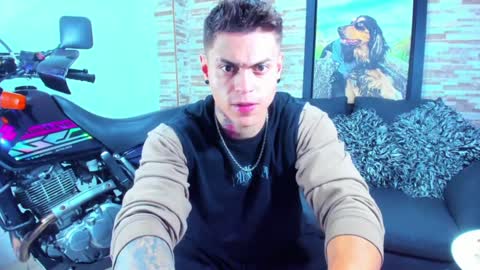 Snapshot of marko_toro__ chatting on December 12, 2024, 2:15 am Sebastian online show from December 12, 2024, 2:15 am