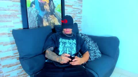 Snapshot of marko_toro__ chatting on January 1, 2025, 6:37 am Sebastian online show from January 1, 2025, 6:37 am