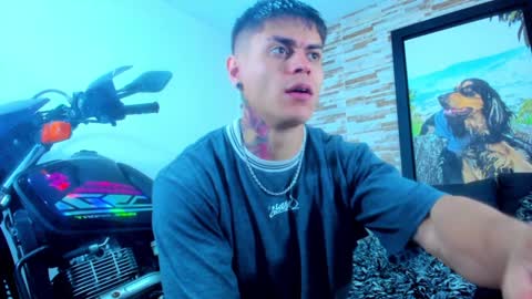 Snapshot of marko_toro__ chatting on January 21, 2025, 2:11 am Sebastian online show from January 21, 2025, 2:11 am